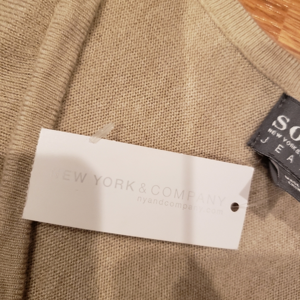 Camel Sweater - Picture 3 of 4